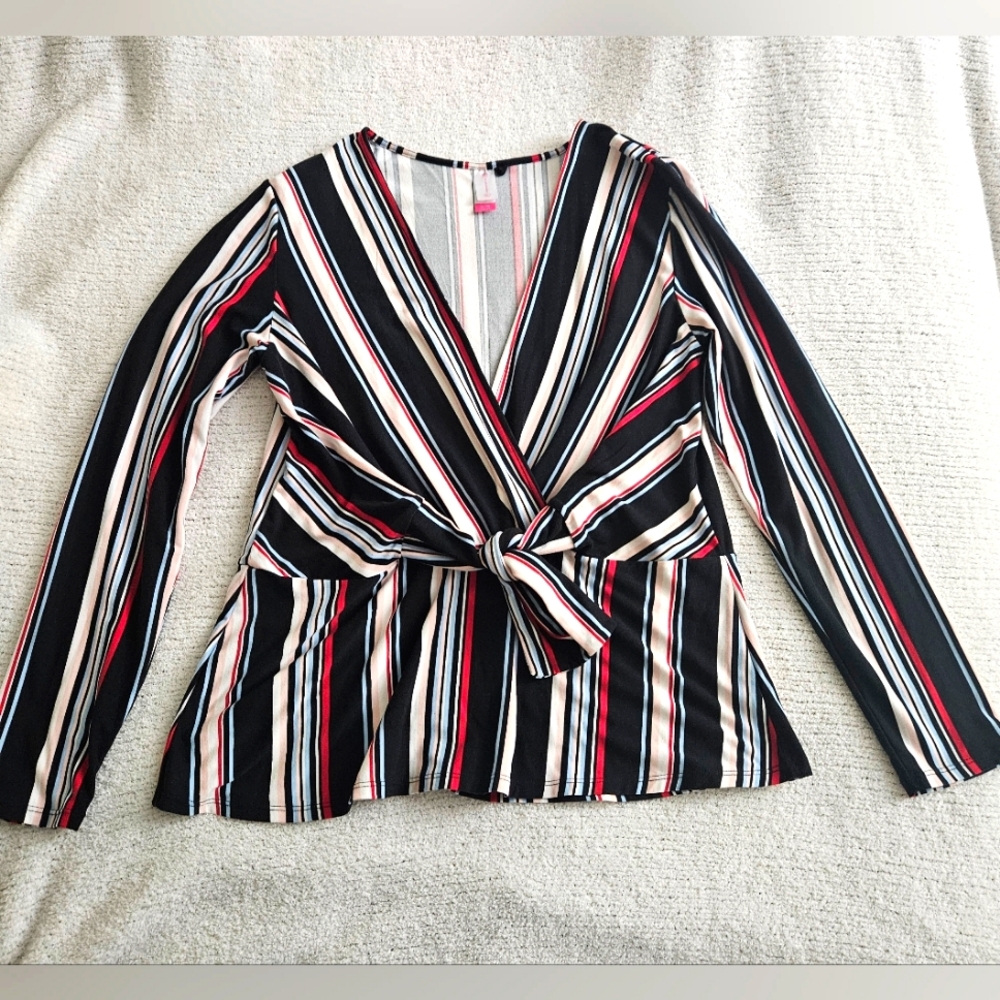 Low Cut V Neck Blouse Long Sleeve